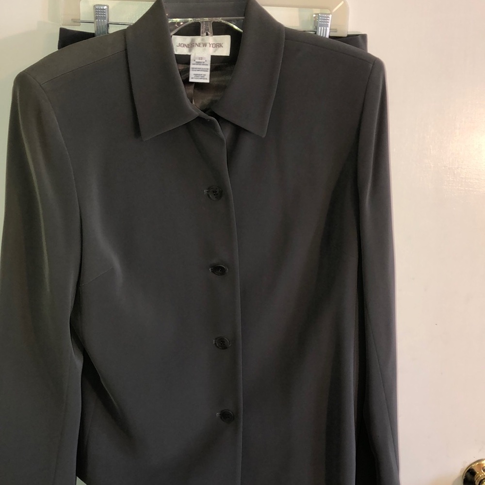 Jones NY 2-piece pewter gray suit.